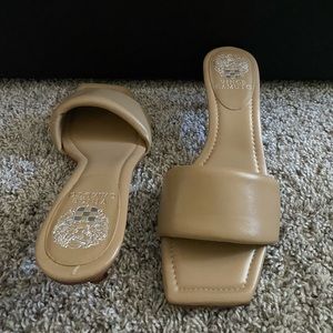 Vince Camuto kitten heel